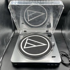 Audio-Technica AT-LP60 Turntable White & Black For Parts Or Repair Read Below