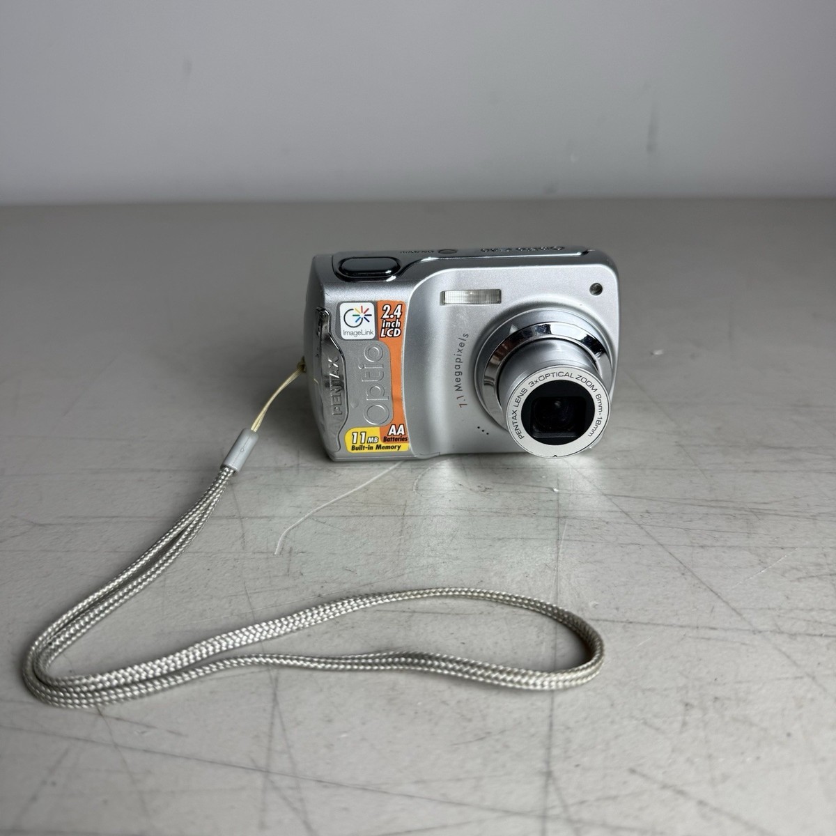 Pentax Optio E30 7.1 MP Digital Camera - Silver - Tested & Working