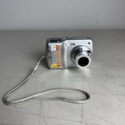 Pentax Optio E30 7.1 MP Digital Camera - Silver - Tested & Working Pentax Optio E30 7.1 MP Digital Camera - Silver - Tested & Working