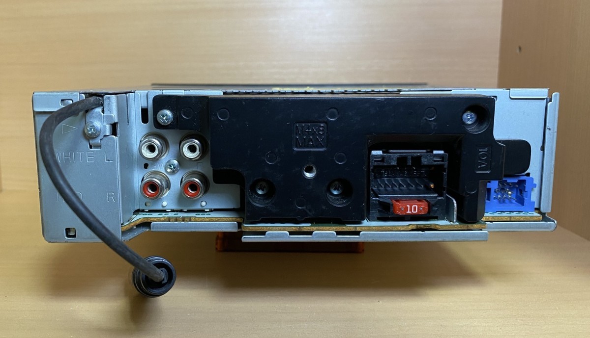 Pioneer Carrozzeria DEH-P730 Car Audio 1DIN CD IP-BUS
