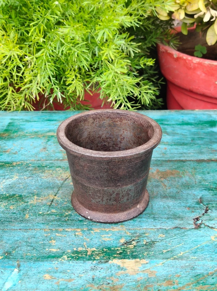 老式古董手工锻铁厨房香料研磨砂浆无杵 — 第 4/4 张图片