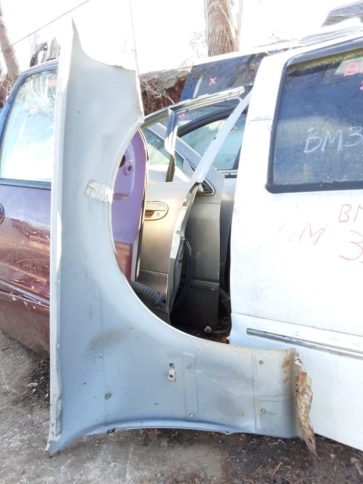 Guardabarros delantero izquierdo bmw serie 328i 1997-1998 OEM, 110-58718 Foto 3 de 4