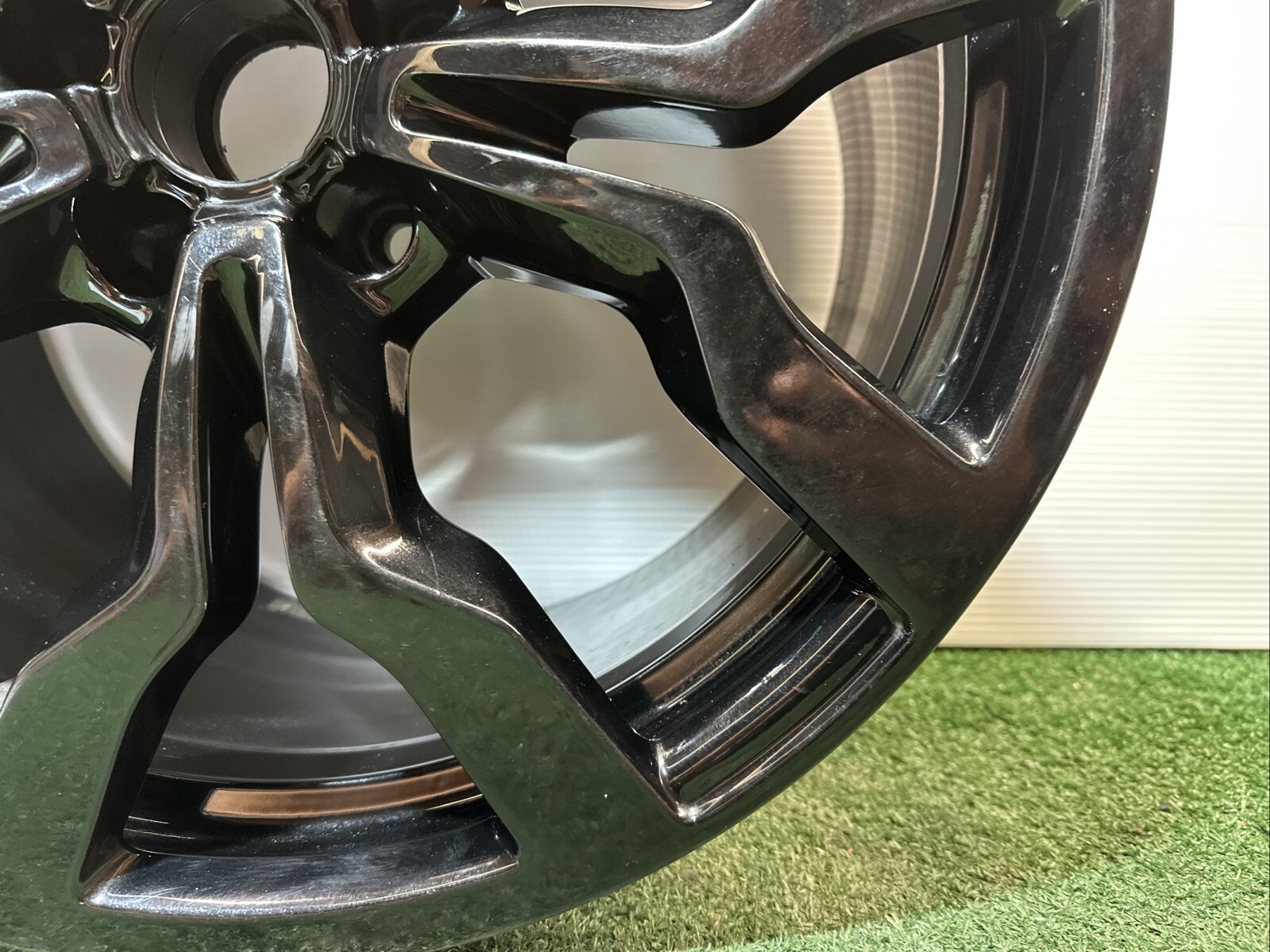 ✅ 2010 2011 2012 2013 2014 2015 Audi R8 Rear Wheel 19 X 11 Rim Gloss Black OEM