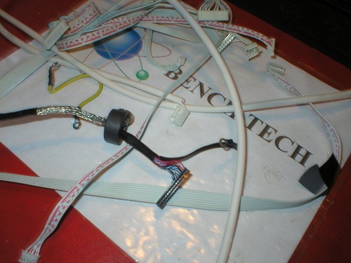 Sceptre Model X32 / LVDS & Wire Cables - Picture 4 of 5