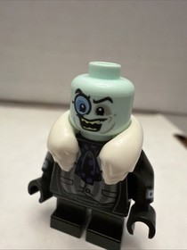 LEGO Batman Movie the Penguin Minifigure w/ Hench Penguins (x2) 70909 Batcave