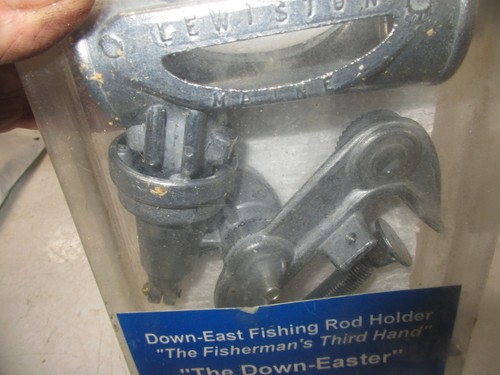 1 Down-East Sportscraft Single Clamp D-10 Down-Easter Rod Holder Lewiston Maine - Picture 2 of 3