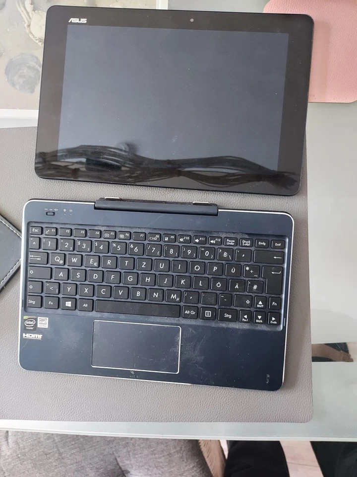 Asus T100chi Tablet mit Tastatur Bildschirm startet nicht. - Bild 3 von 4