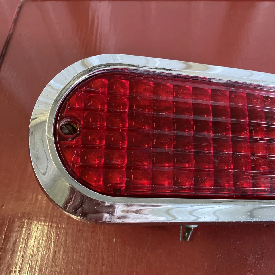 AMC RAMBLER AMERICAN 440H 1965 OEM MONTAJE DE LUZ TRASERA LH Foto 4 de 4