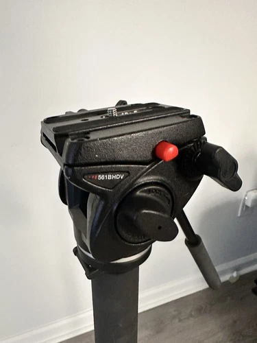 Manfrotto 561B Tripod Head For HDV Fluid Video - Picture 12 of 13