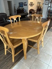5-Piece Dinette Set with Round Table and 4 Chairs