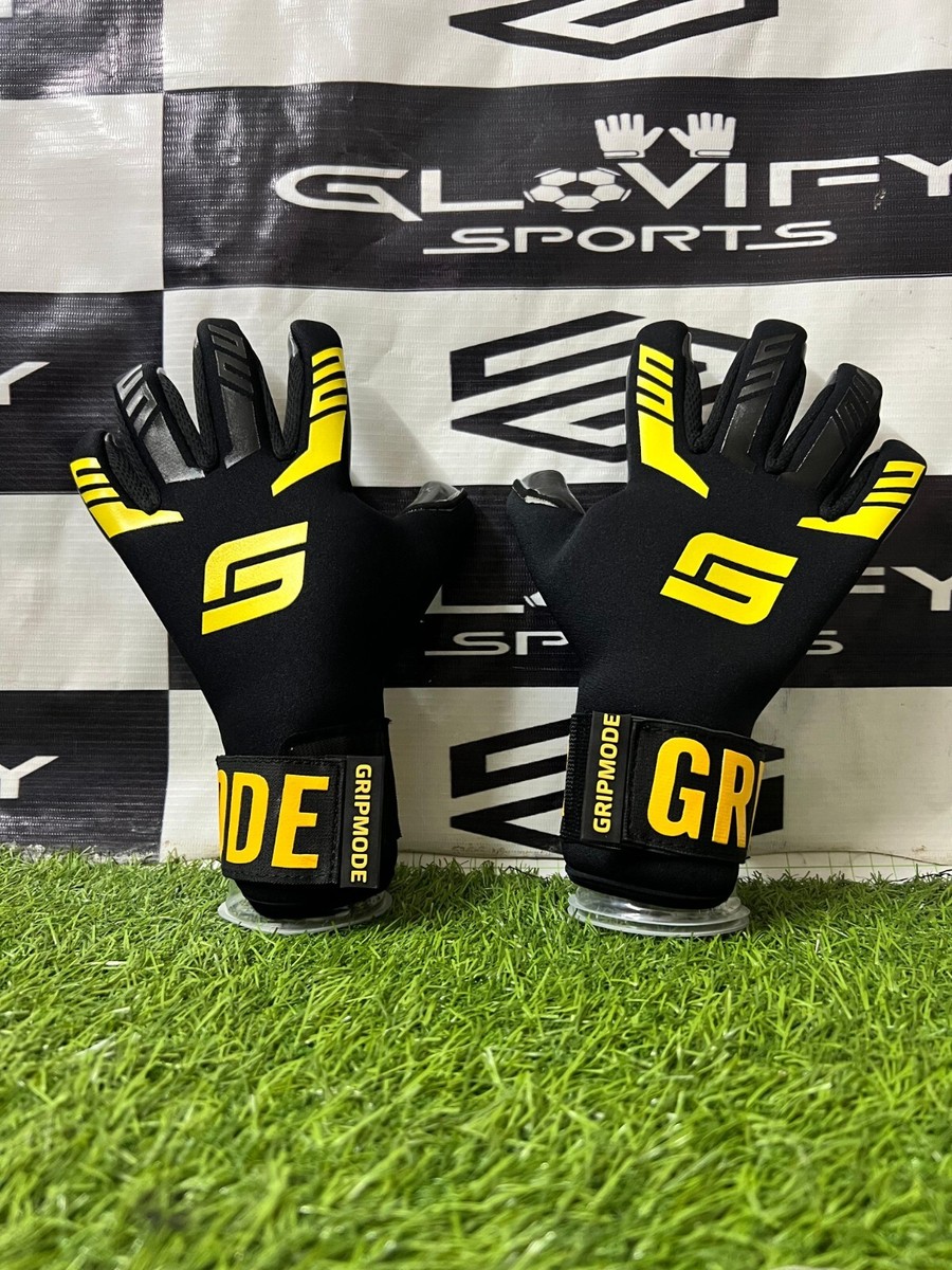Gripmode Professional Goalkeeper Gloves German Contact latex