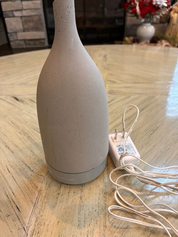 Saje Aroma OM Ultrasonic Aroma Diffuser Grey