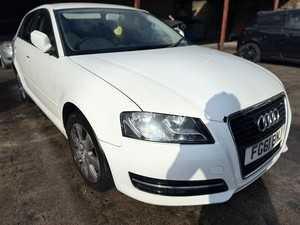 AUDI A3 8P 2008-2013 ANTENNE SIGNAL VERSTÄRKER MODUL 4F2837016B