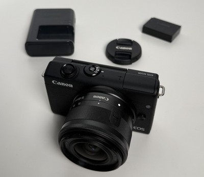 Canon EOS M200 Mirrorless Camera Black EF-M 15-45mm f/3.5-6.3 IS STM Lens