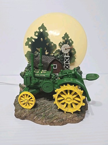 Vintage John Deere General Purpose Tractor Night Light Table/Desk Lamp 1980s