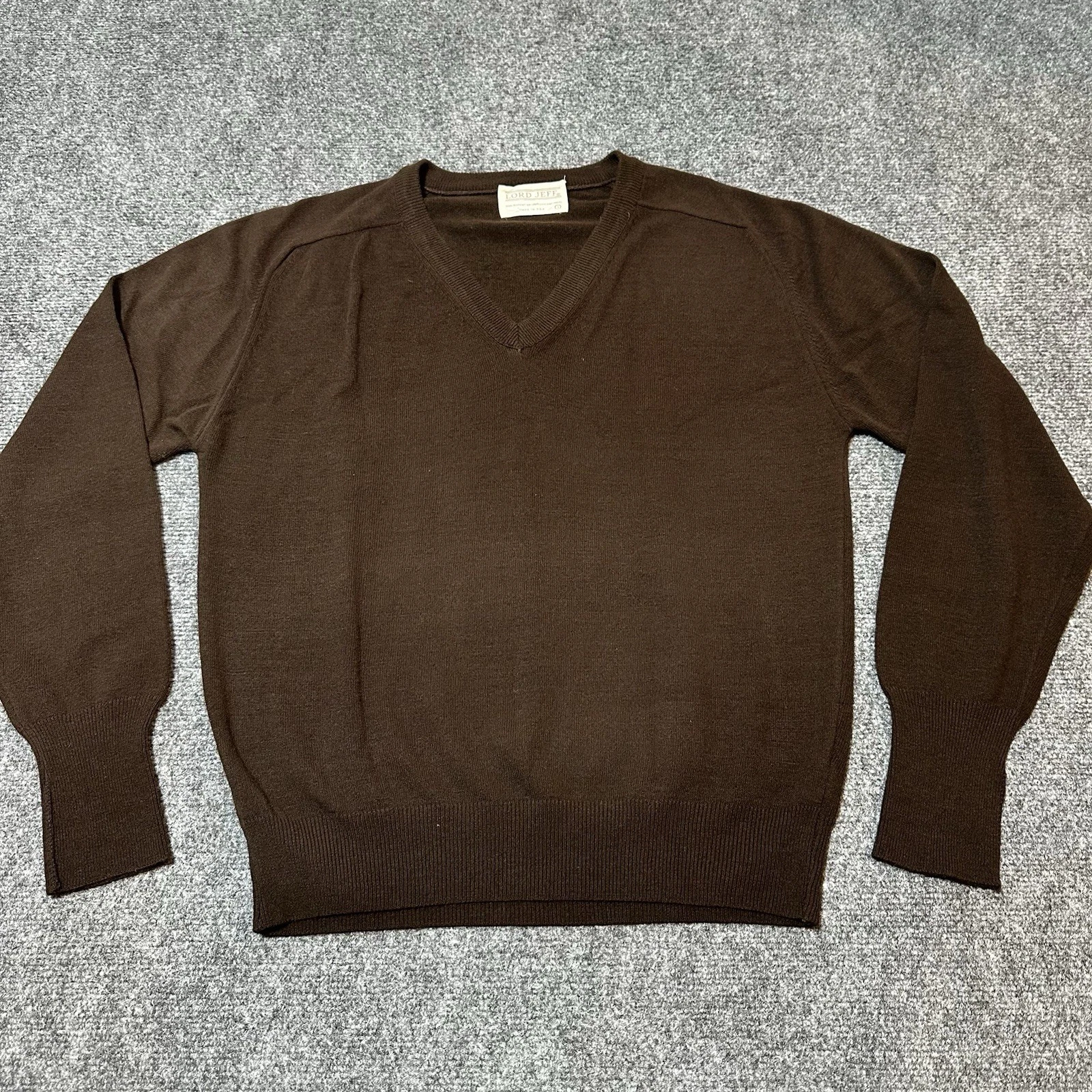 Lord Jeff Sweater Mens Size Small Brown Pullover Long Sleeve V-Neck USA Made