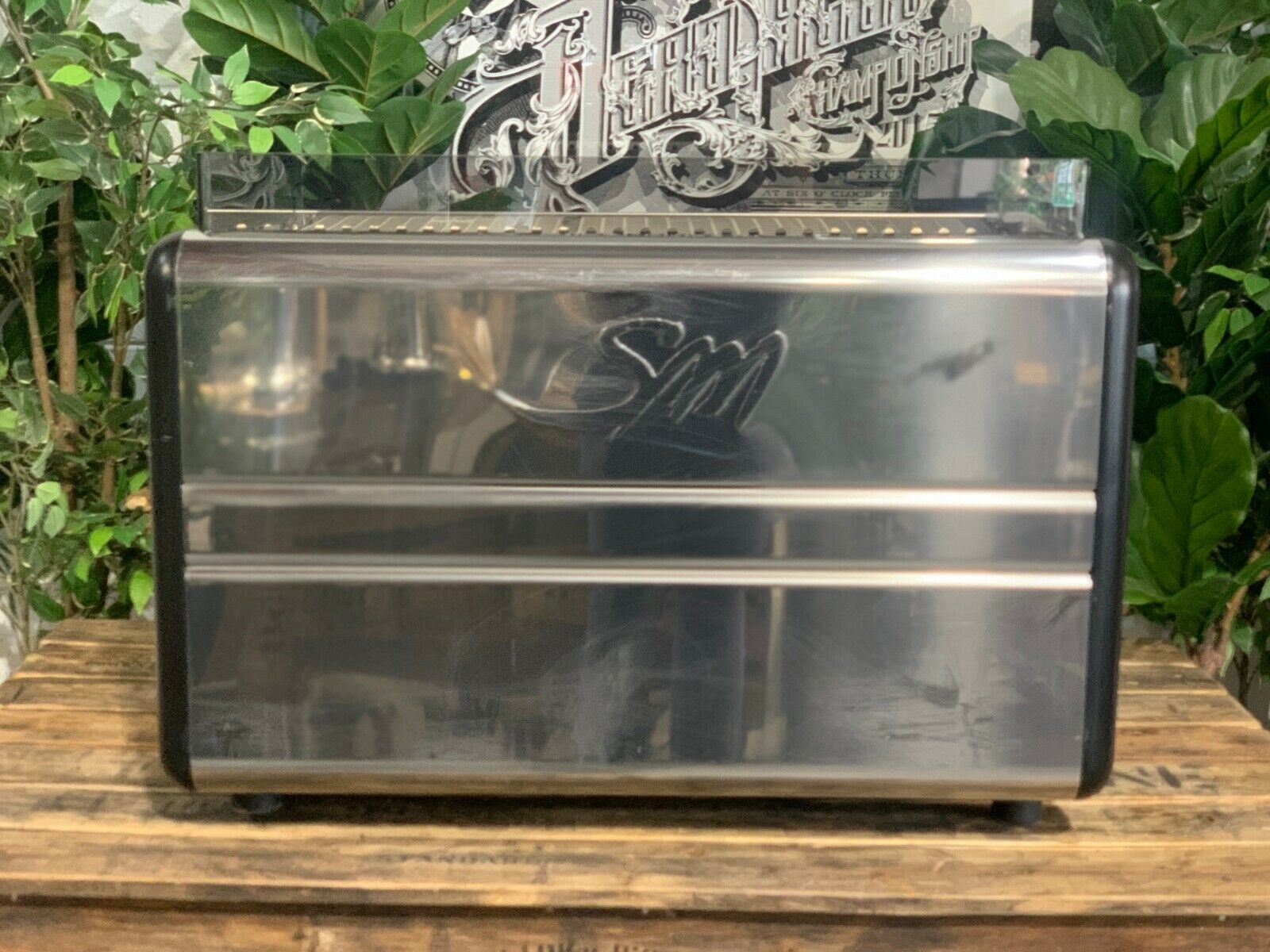 Picture 3 of 12