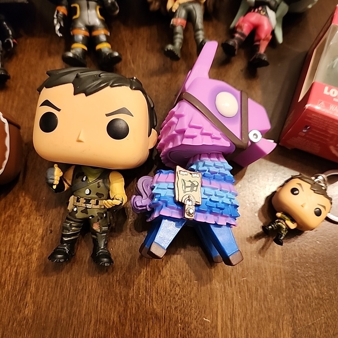 LOT Fortnite FUNKO POP Figure Set Love Ranger Llama Skull Trooper