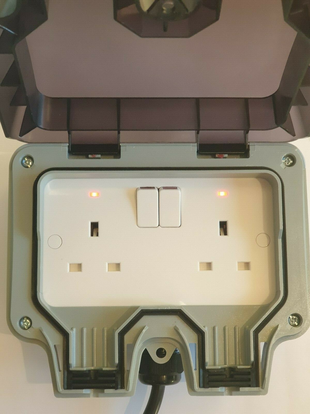 OUTDOOR SOCKET EXTENSION WEATHERPROOF ELECTRIC CABLE SWITCH WATERPROOF