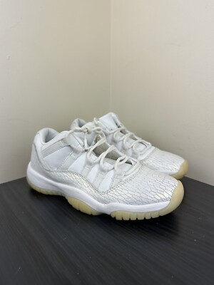 air jordan 11 frost white