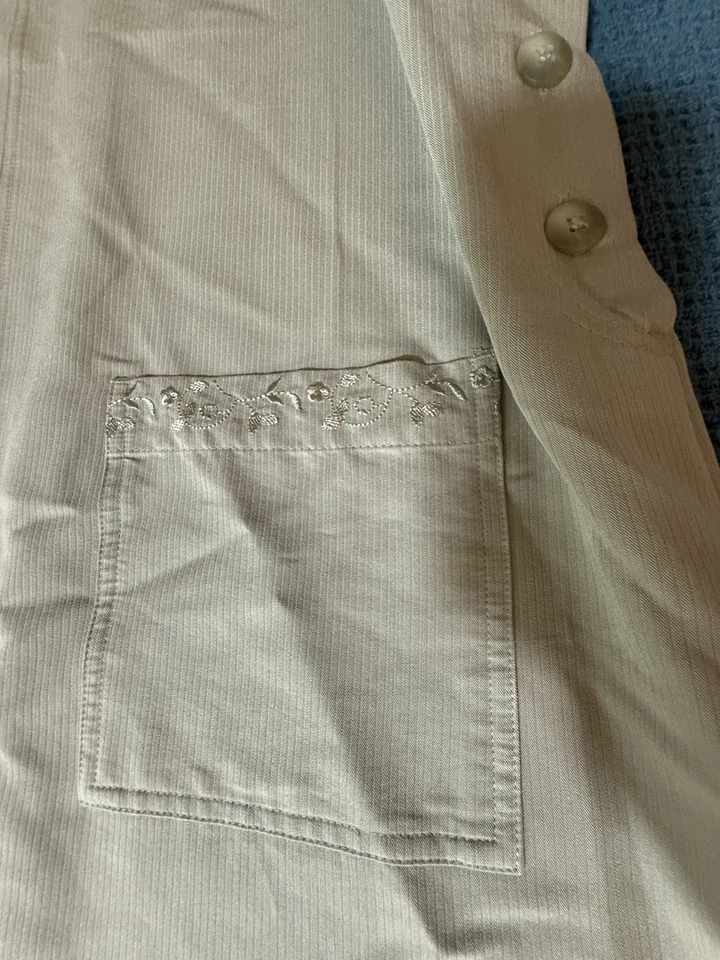 White Stage Button-Up Dress Plus Size Women’s XL Sage Color - Image 2 of 4