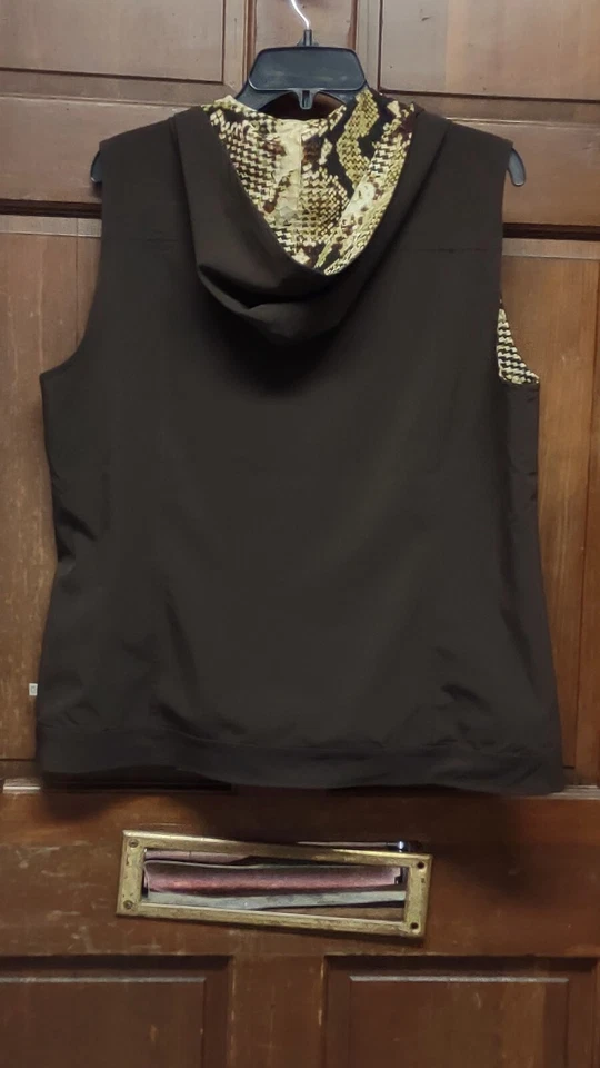 Chico's Zenergy Women's Reversible Full Zip Hoodie Vest Snake Skin/Brown NO SIZE - Image 4 of 4