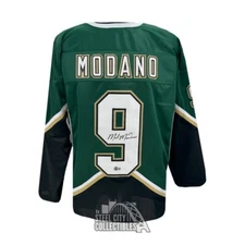 Mike Modano Autographed Dallas Custom Green Hockey Jersey - BAS