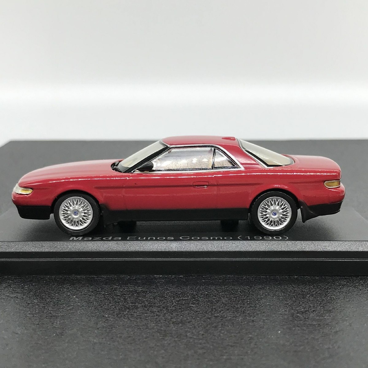 Mini Car Mazda Eunos Cosmo 1990 Red 1/43 Scale Box Display Diecast