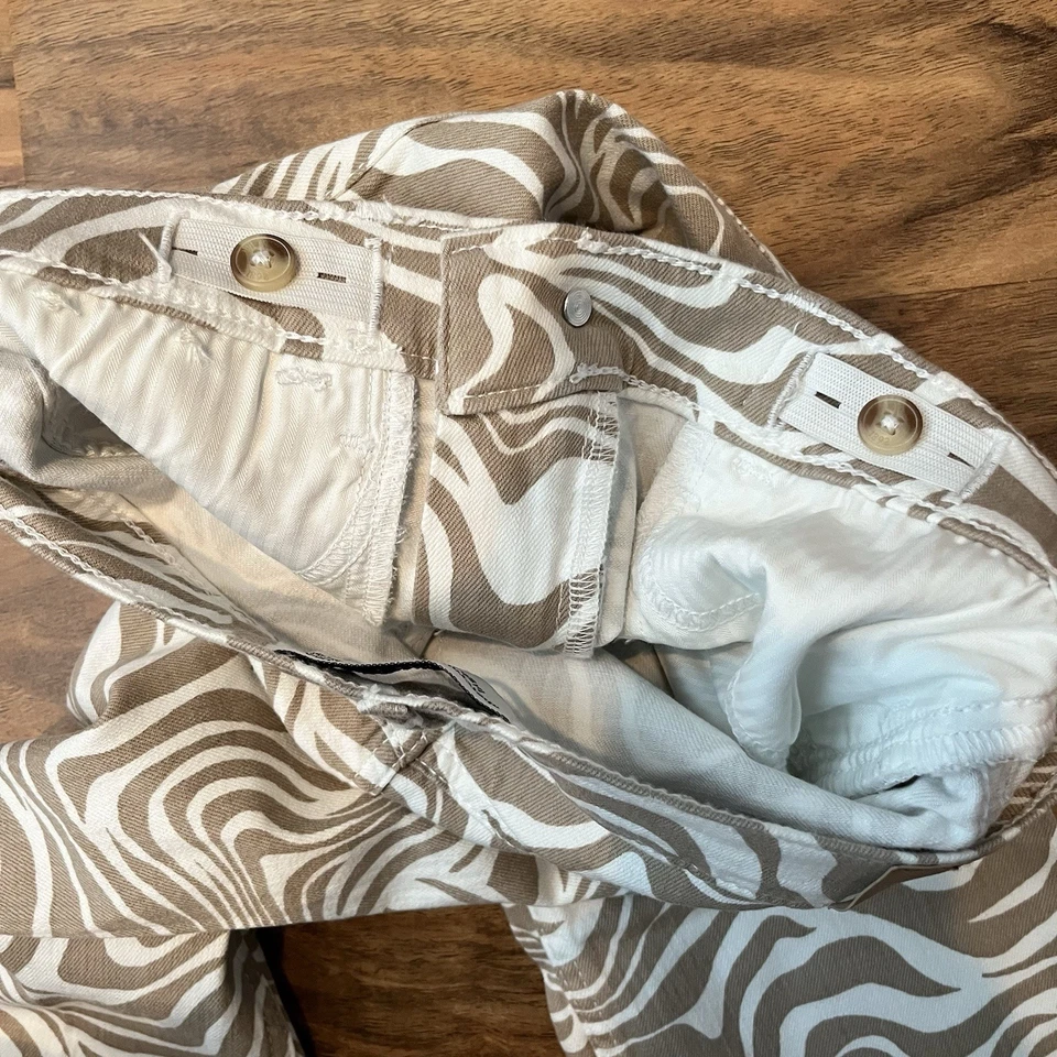 Pantalones acampanados de tiro alto Abercrombie para niños talla 11/12 estampado de cebra Foto 4 de 4