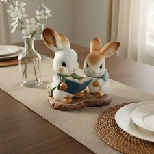 Lesender Hasen Deko Handbemalt Tonware Hase Modern f&uuml;r Regal
