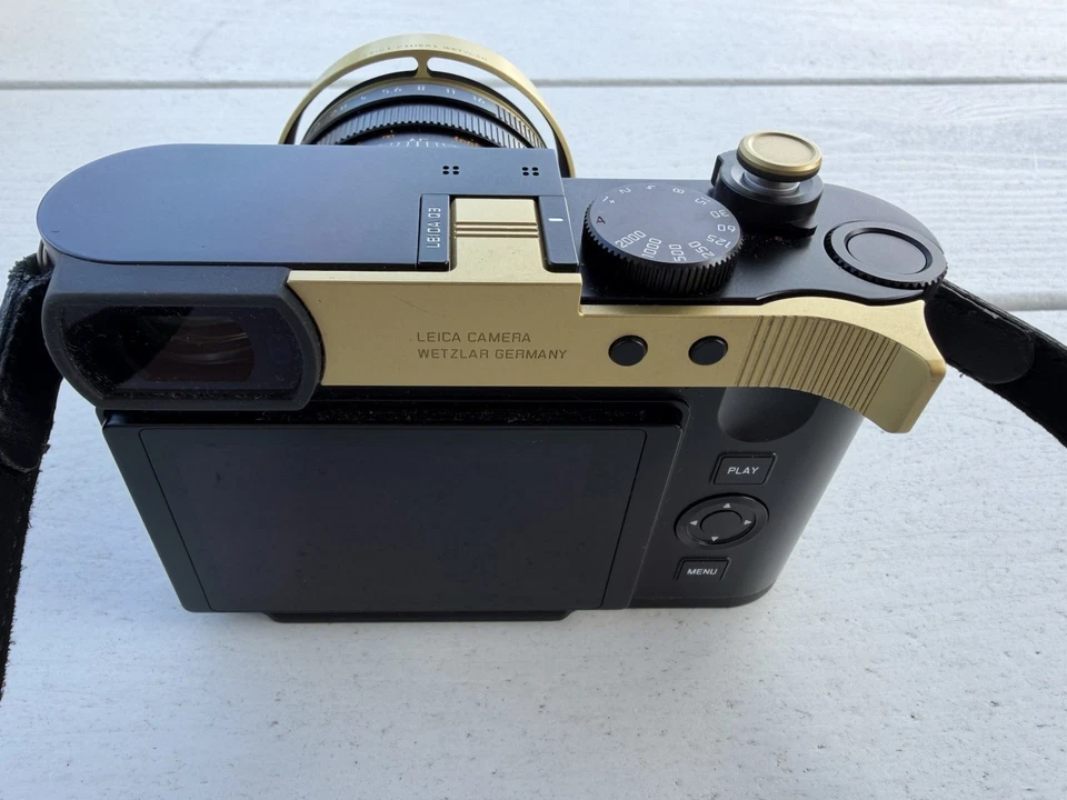 Leica Q3 Compact Digital Camera (19080) With Premium Accessories - Image 3 of 4