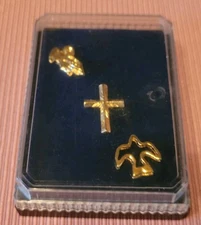 Vintage Pins Christian Religious USA Cross Praying Hands Dove Gold Tone Lapel