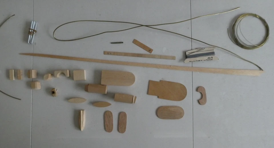 Maquette fixe en bois « NAVIG » contre torpilleur type « Kersaint » 1942  boite - Photo 3/4