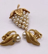 Vintage CROWN TRIFARI Signed Faux Pearl Grape Brooch & Earrings