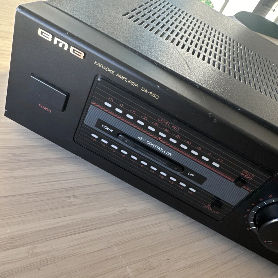 BMB DA550 Karaoke Amplifier Mixer With Effects  Tested Working G3D - Image 2 of 4