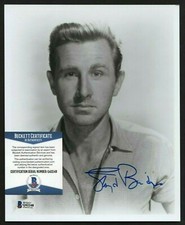 LLOYD BRIDGES Actor SEA HUNT Signed Autograph Photo 8 x 10 - BAS not PSA d. 1998