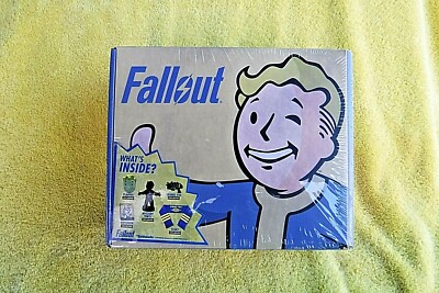 NEW/SEALED 2018 BOX! FALL OUT  BETHESDA 5pc. LOOT CRATE! SCARF PIN MYSTERY GIFT
