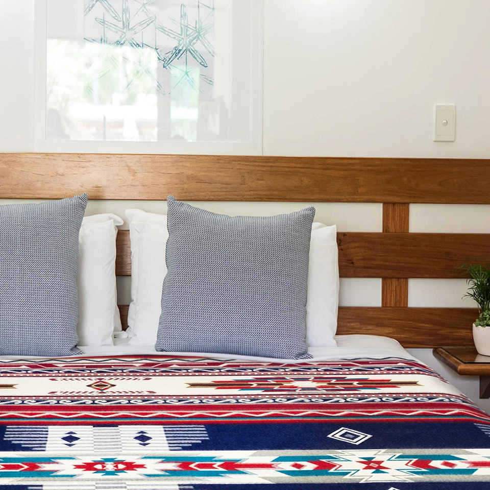 EXTRA LARGE SOFT & WARM ALPACA WOOL BLANKET 75x90" NATIVE SOUTH AMERICAN PATTERN - Image 2 of 4