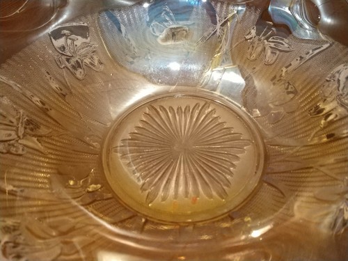 1 LARGE JEANNETTE IRIDESCENT MARIGOLD IRIS & HERRINGBONE CARNIVAL GLASS BOWL - Picture 4 of 11