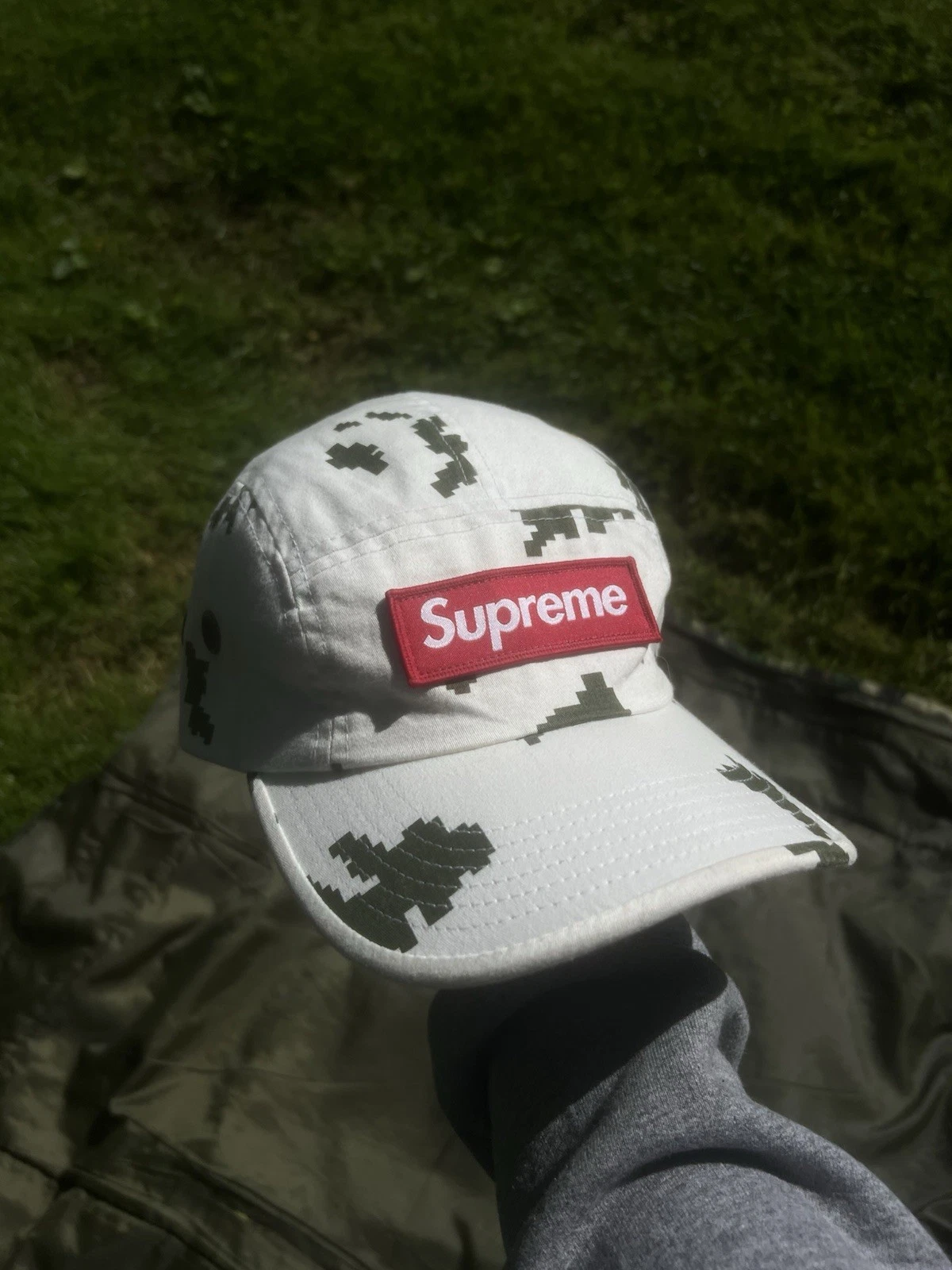 Chapeau Supreme Digi Camo 5 panneaux FW21