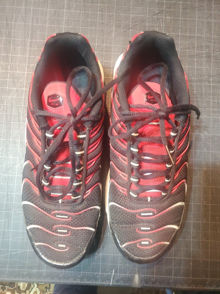 Nike Air Max Plus TN Tuned Black University Red DM0032-004  display picture 3
