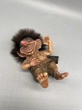 NyForm Troll Norway seltene Nr. 171 „Troll lacht auf Rücken“. Etikett  1978–1992