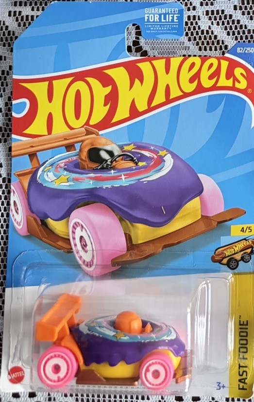 Hot Wheels 2021 Donut Drifter Purple 150/250 HW Fast Foodie 4/5