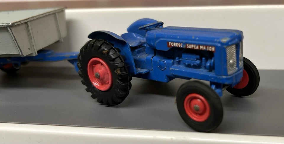 Matchbox Kingsize Vintage Farm Fordson Super Major Tractor Whitlock Trailer - Image 2 of 4