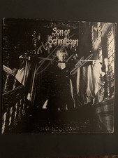 Harry Nilsson signed Son of Schmilsson album with signed poster. Harry Nilsson signed Son of Schmilsson album with signed poster.