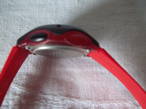 Casio Illuminator Digital Day Date Alarm Chrono Hintergrundbeleuchtung Rot Band Uhr - Bild 7 von 11