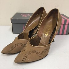 Vintage Womens Johansen 25865 Size 8 AAA Classic Pumps Brown Suede With Design