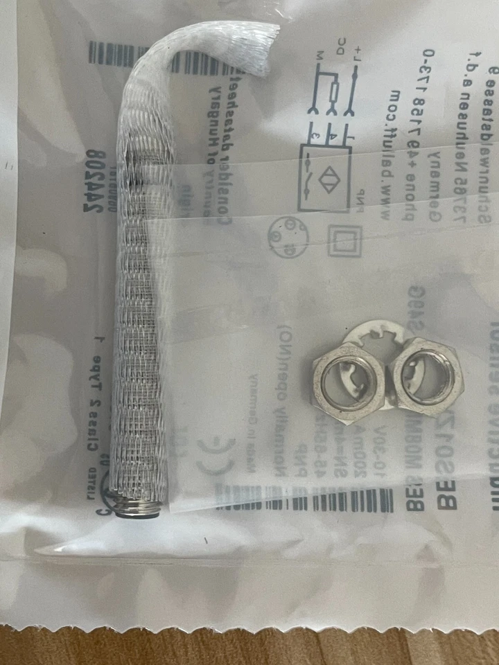 NUEVO BALLUFF BES M08EC-POC15B-S49G Sensor difuso fotoeléctrico Foto 2 de 3