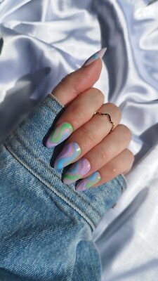 Press on Nails, blau grün lila Swirl, Frenchies Mandelsarg Stiletto eckig