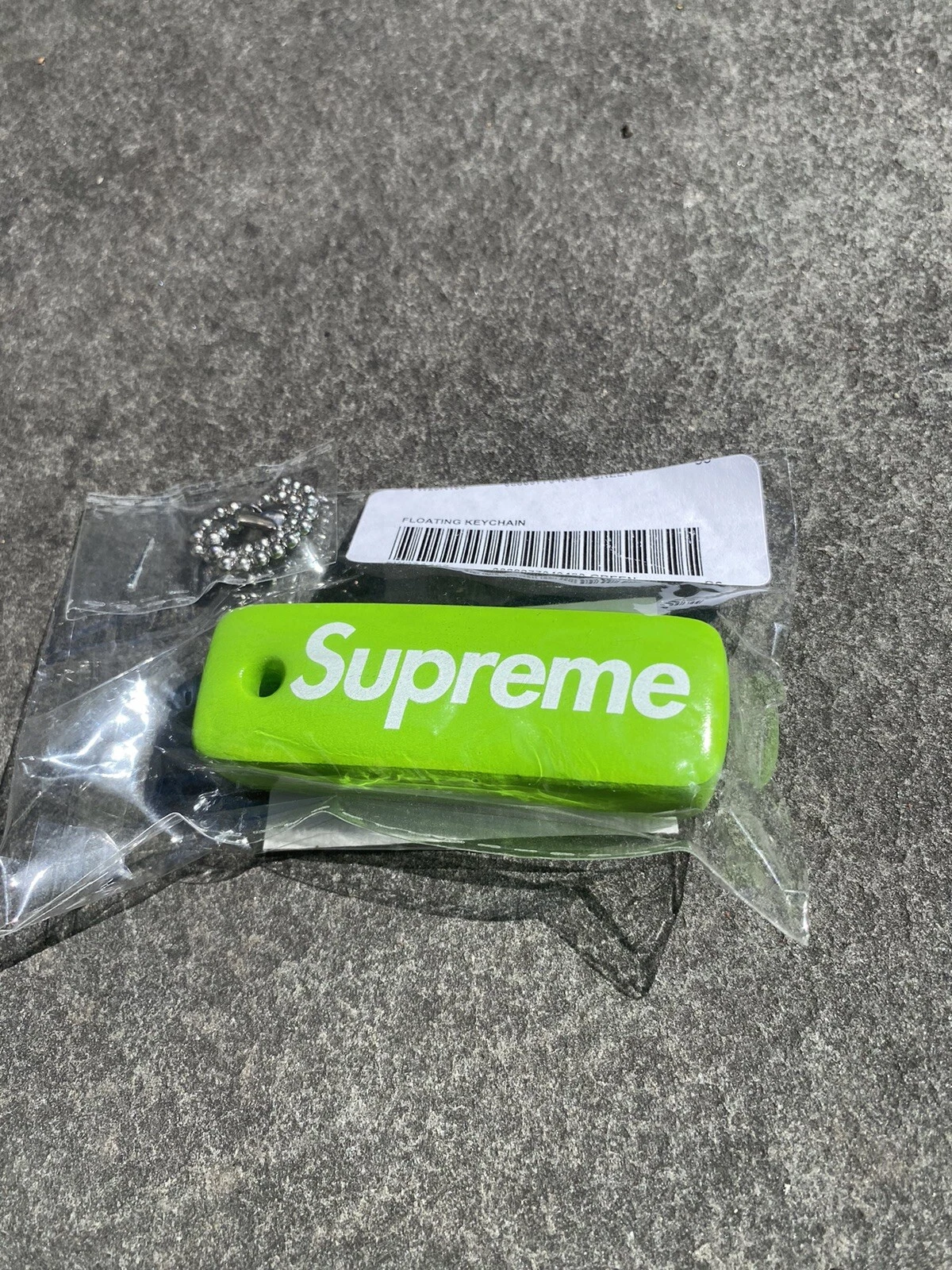 Porte clés flottant suprême vert citron vert 